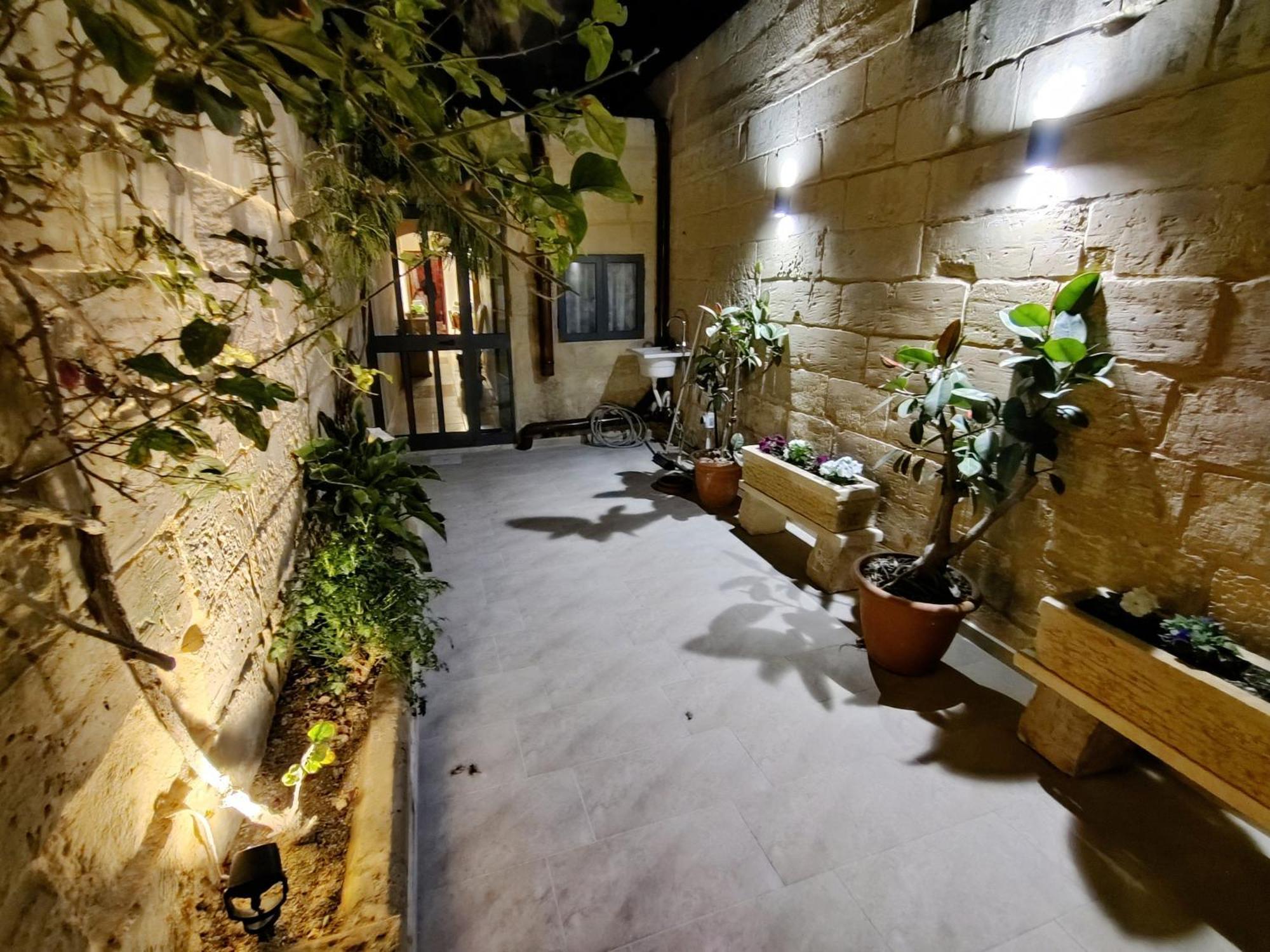 Peaceful Traditional Maltese Townhouse لوكا المظهر الخارجي الصورة